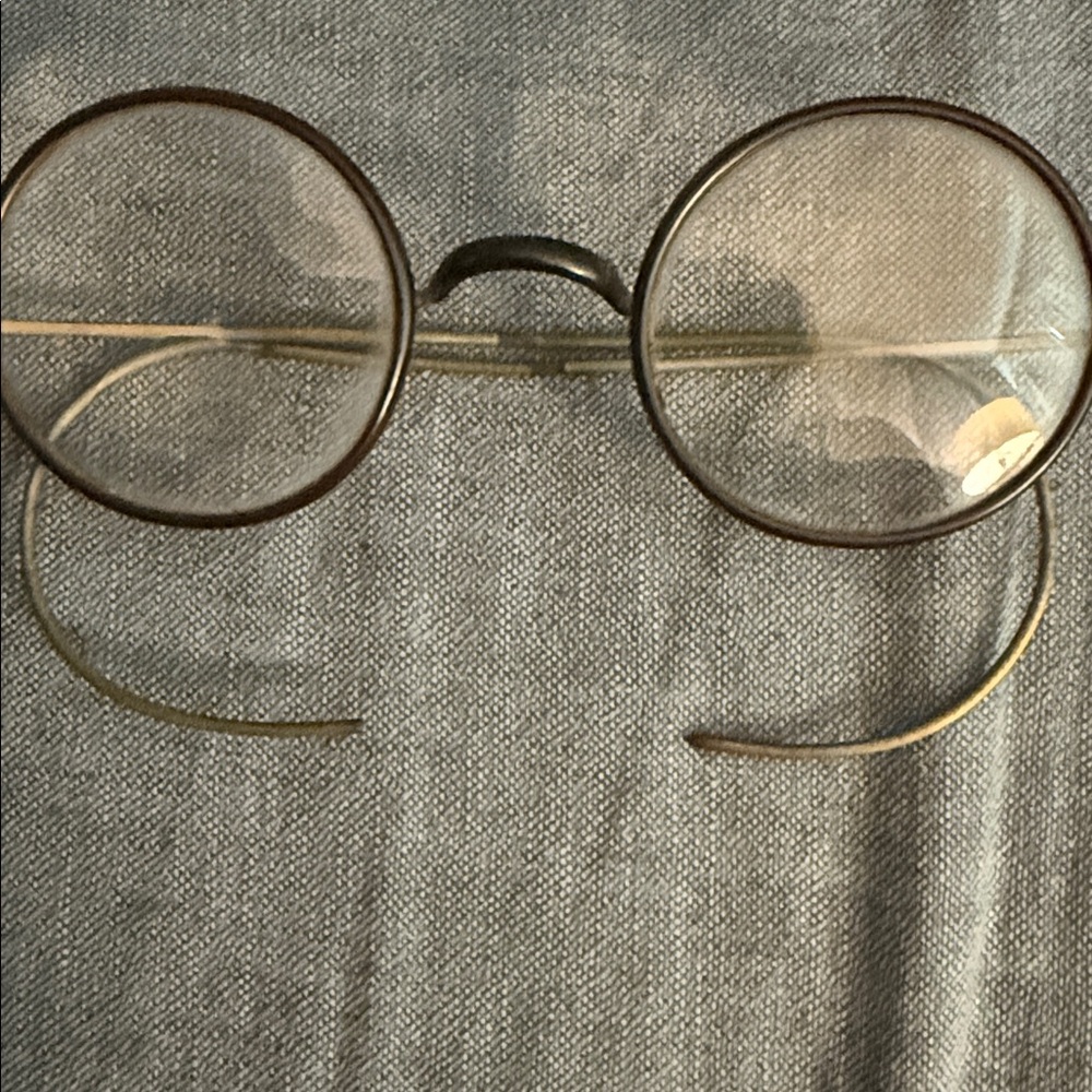 Vintage Gold Tone Wire Framed Spectacles Eyeglasses - Picture 2 of 7
